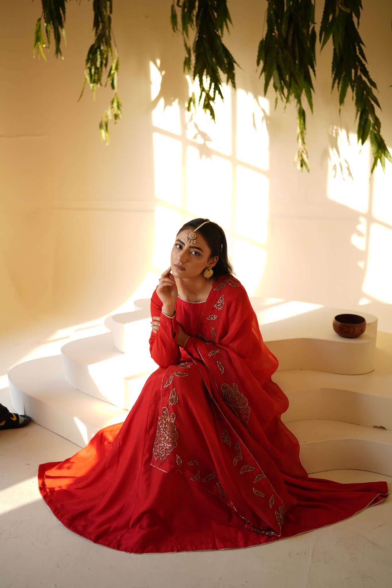 Crimson Opulence Pishwas