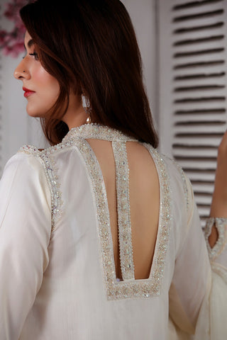 Ivory Coloured Luxurious Viscose