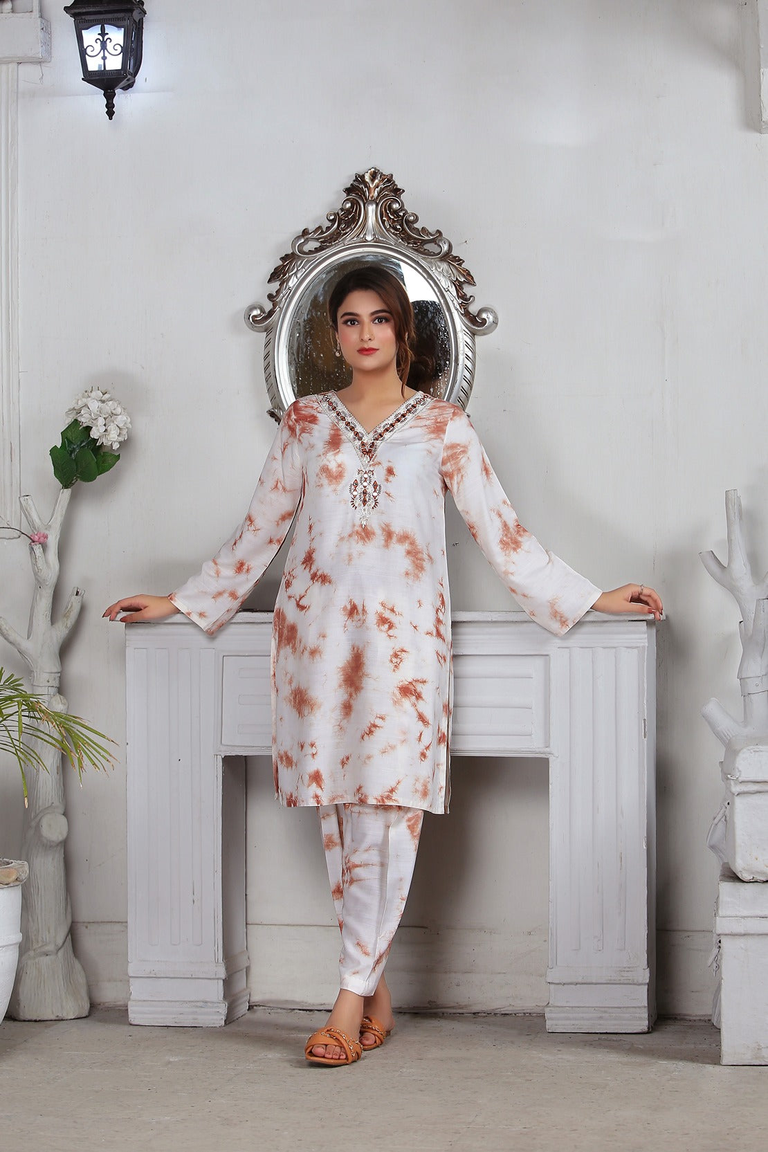 Resham Nodes Tie-Dye Suit